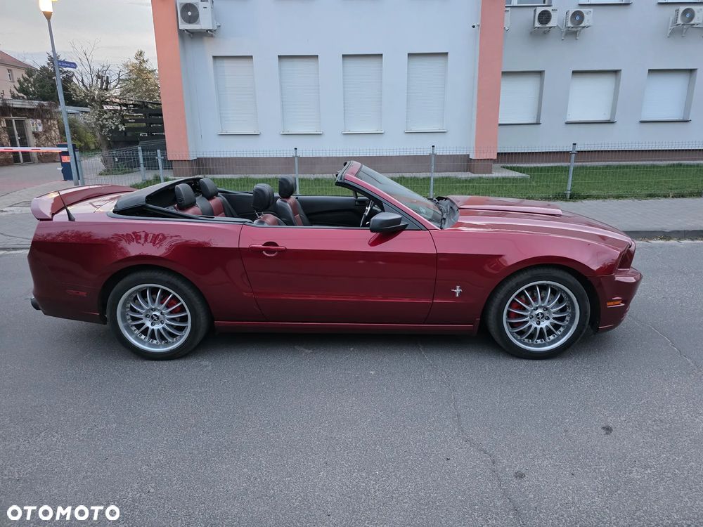 Ford Mustang 3.7 V6 Premium - 8