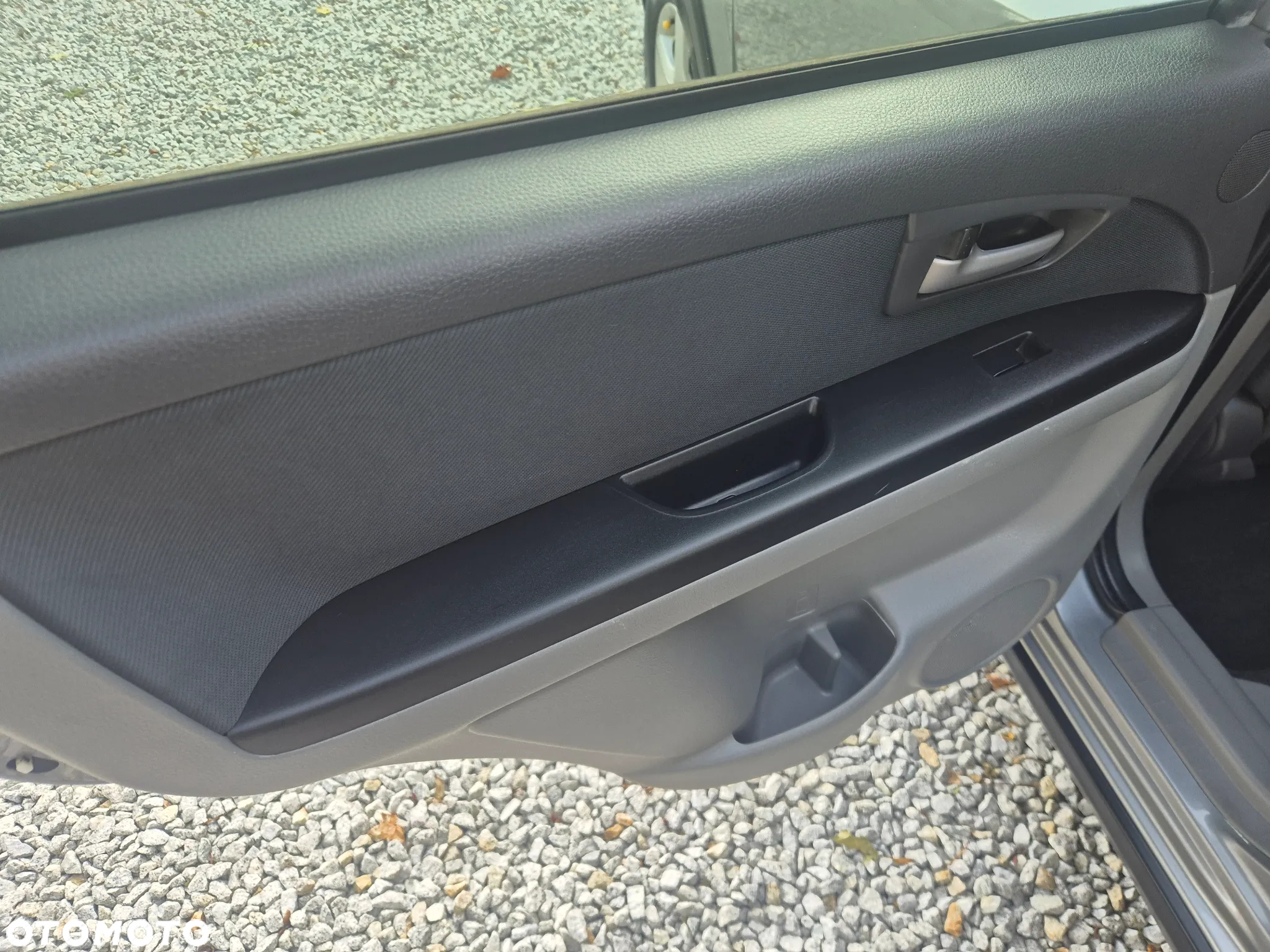 Suzuki SX4 1.9 DDiS DPF 4x4 Comfort - 14