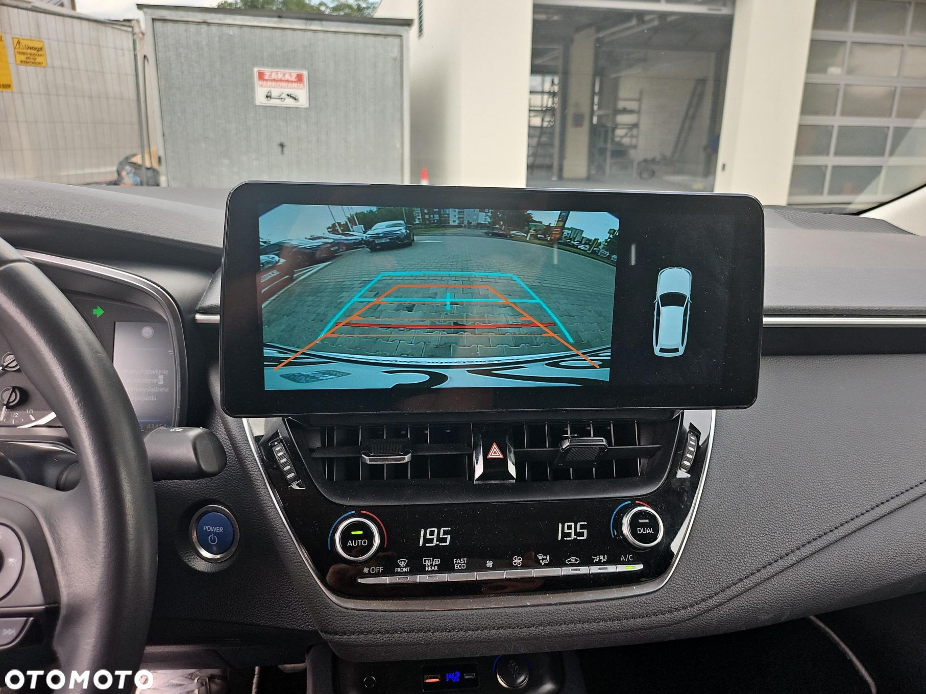 Toyota Corolla - 19
