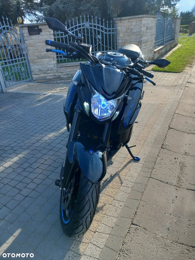 Suzuki GSX - 9