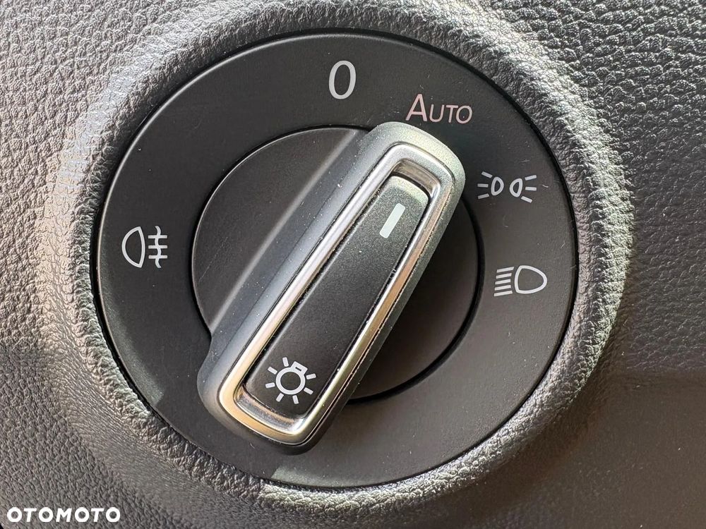 Volkswagen T-Roc 1.0 TSI Advance - 27