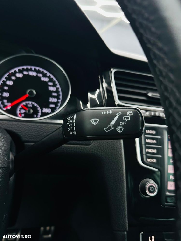 Volkswagen Golf 2.0 TDI BlueMotion Technology Allstar - 30