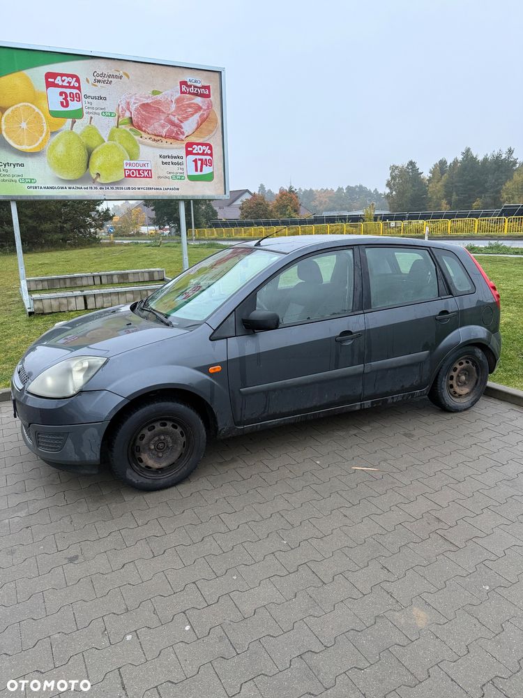 Ford Fiesta 1.3 Ambiente - 11