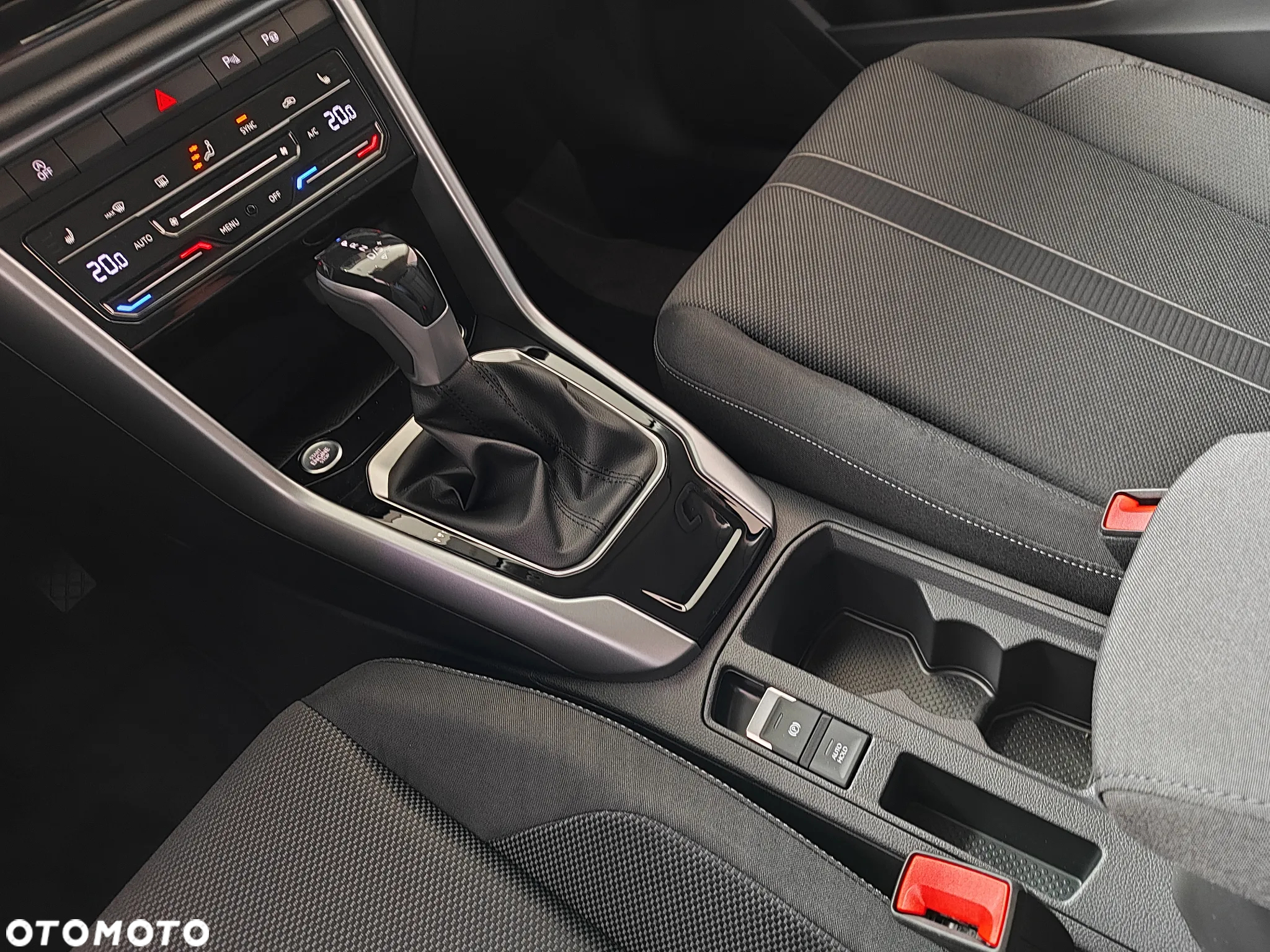 Volkswagen T-Roc 1.5 TSI Life Plus DSG - 19