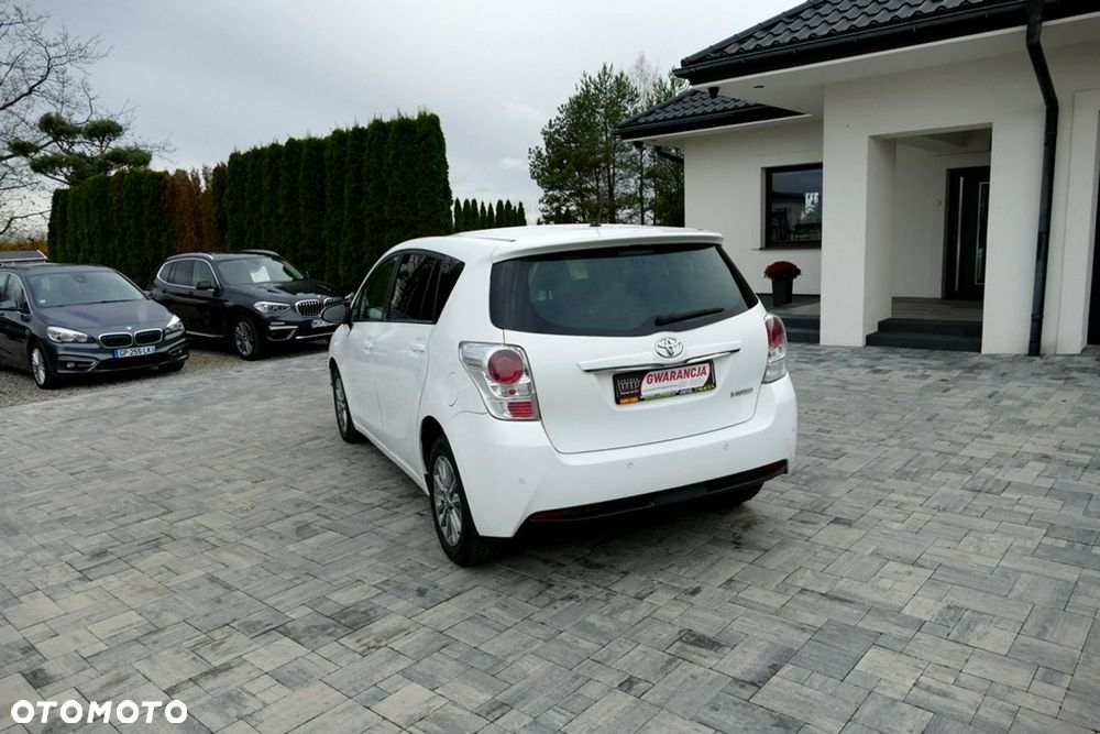 Toyota Verso 1.6 D-4D Premium - 13