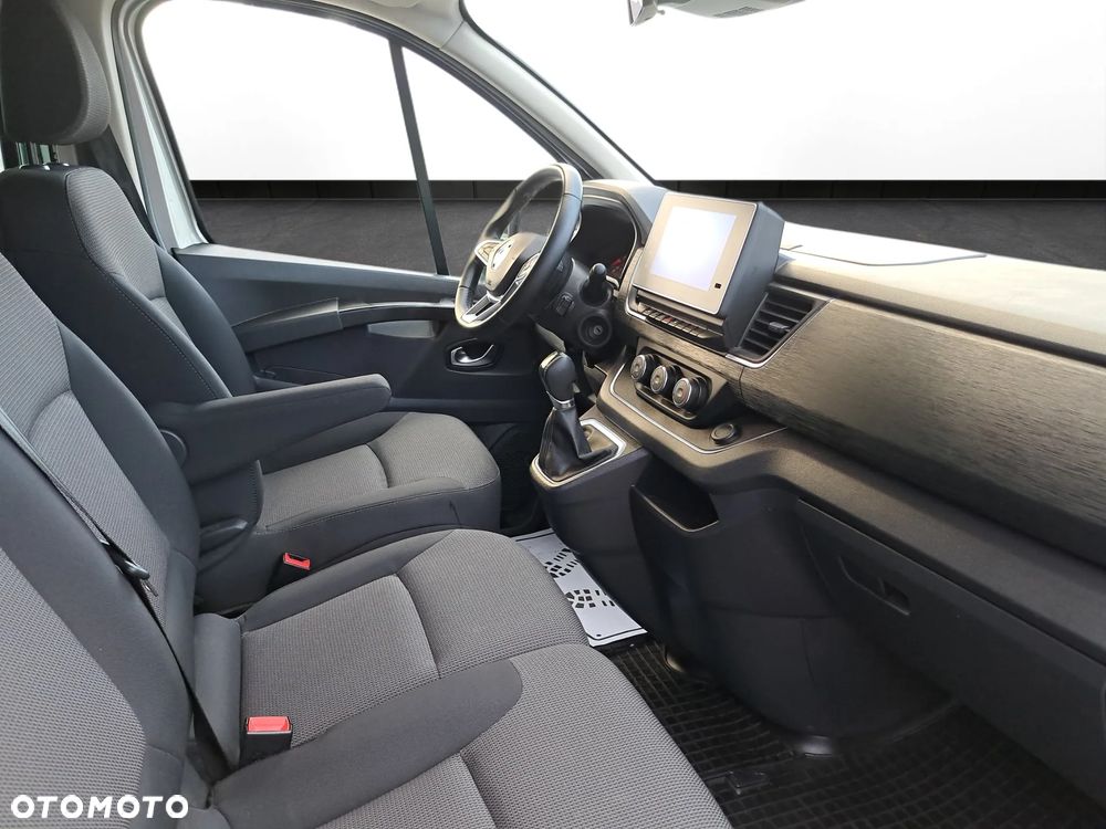 Renault Trafic - 13