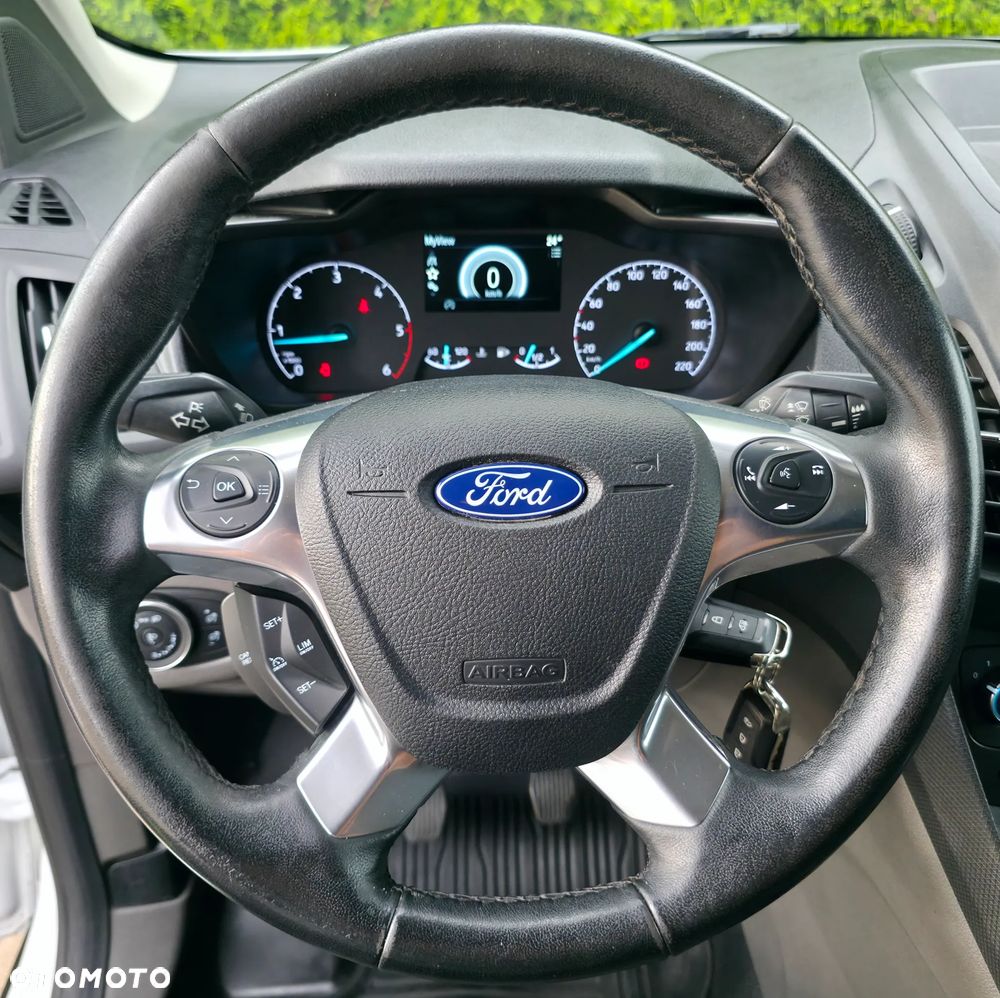 Ford Transit Connect - 17