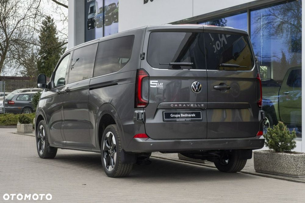 Volkswagen Caravelle - 8