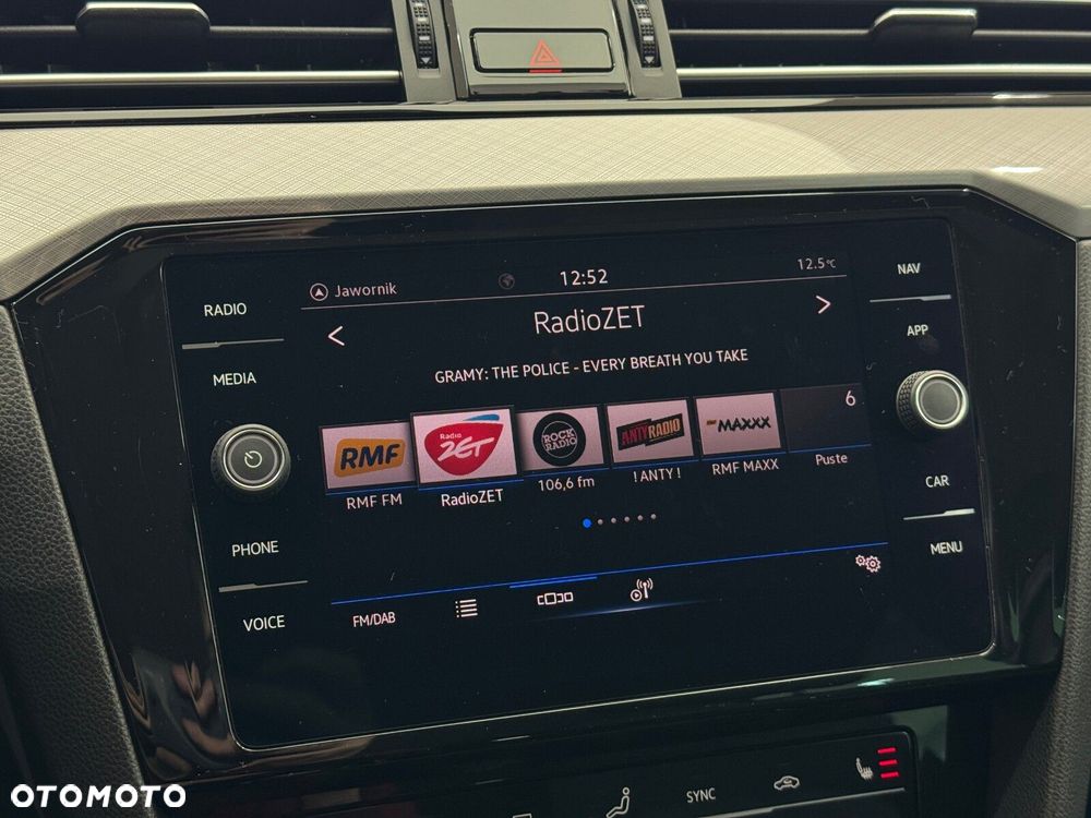 Volkswagen Passat - 26