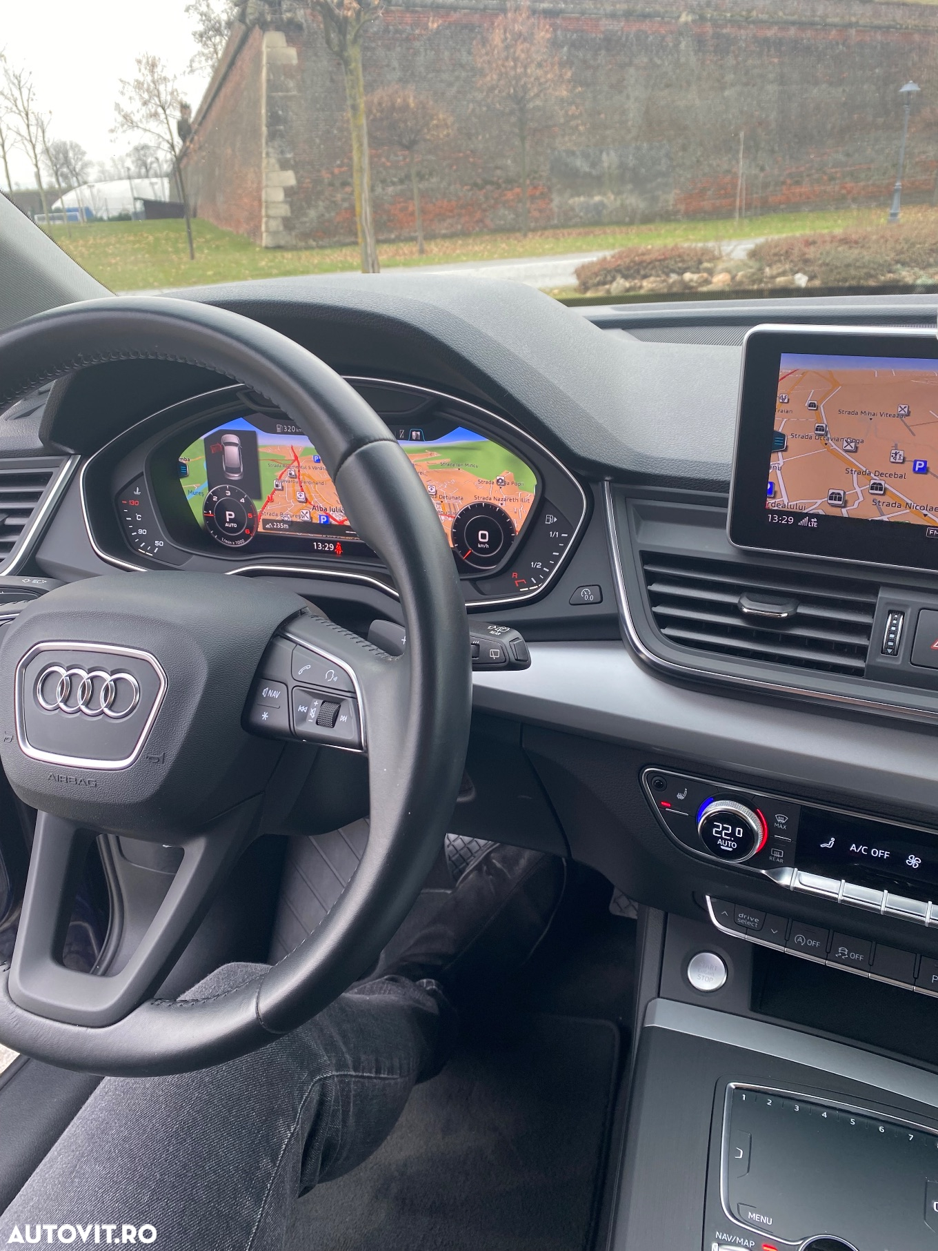 Audi Q5 2.0 40 TDI quattro S tronic Design - 35