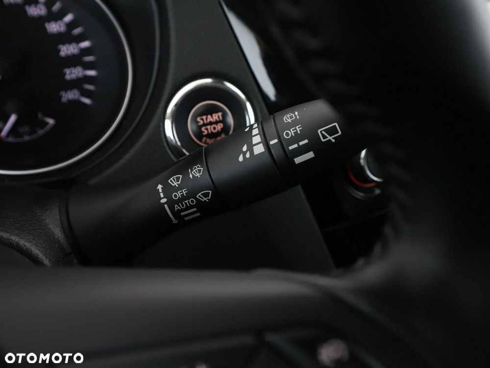 Nissan Qashqai 1.6 DIG-T N-Connecta - 31
