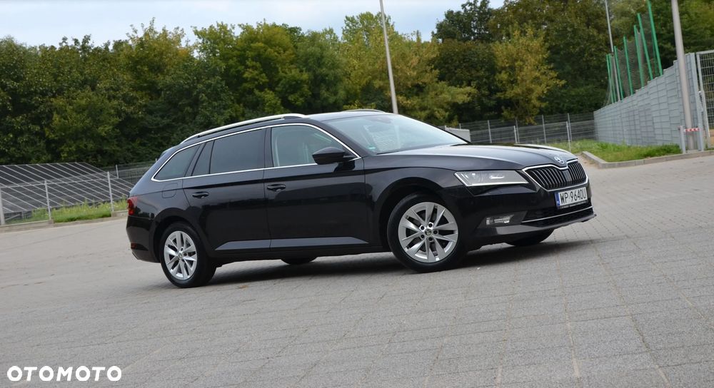 Skoda Superb 2.0 TDI Style - 10
