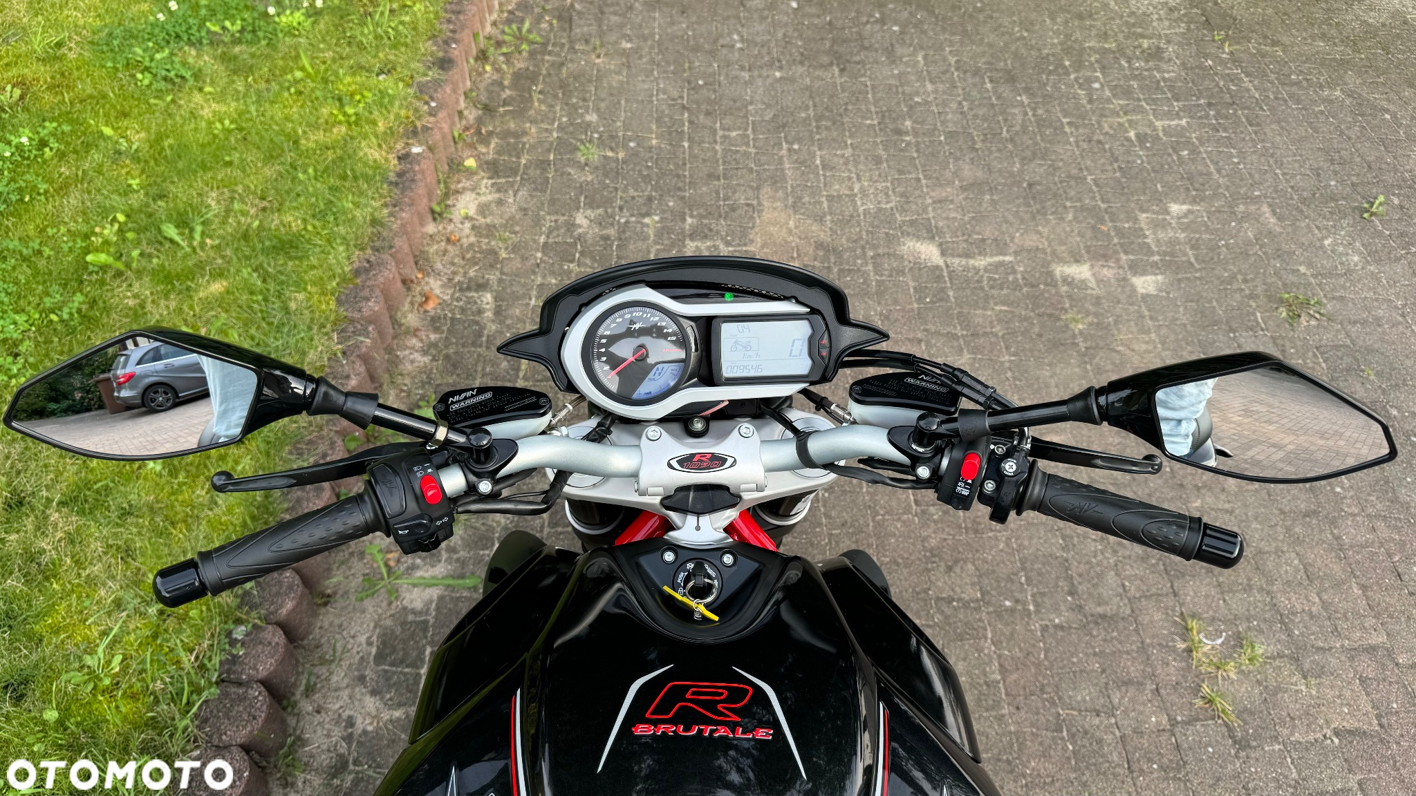 MV AGUSTA Brutale - 7