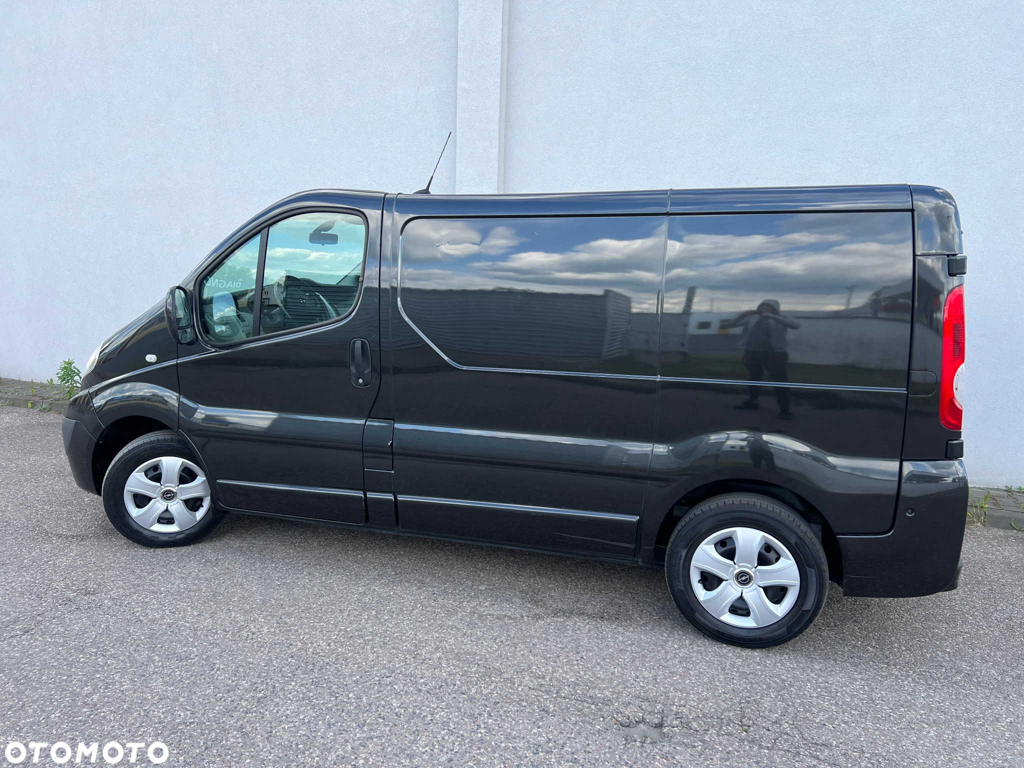 Opel VIVARO - 14