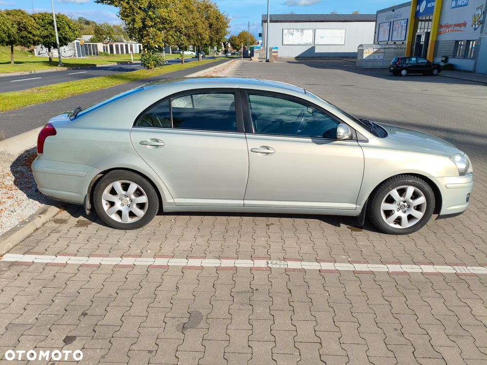 Toyota Avensis 1.8 VVT-i - 5