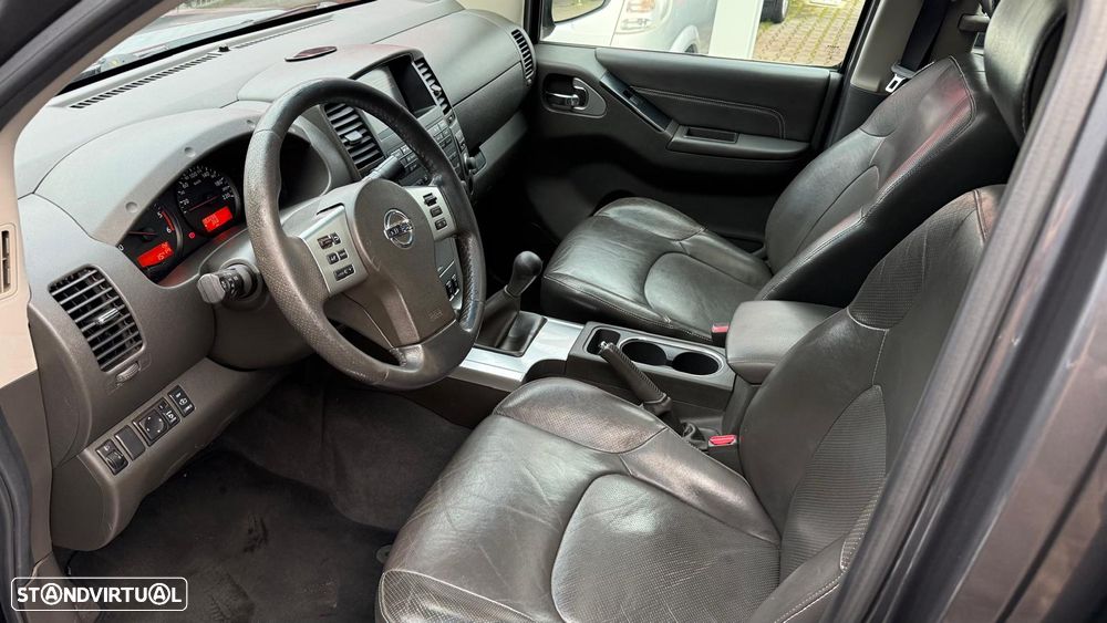 Nissan Navara 2.5 dCi CD LE Hi-Tech +P.Premium 4WD - 3