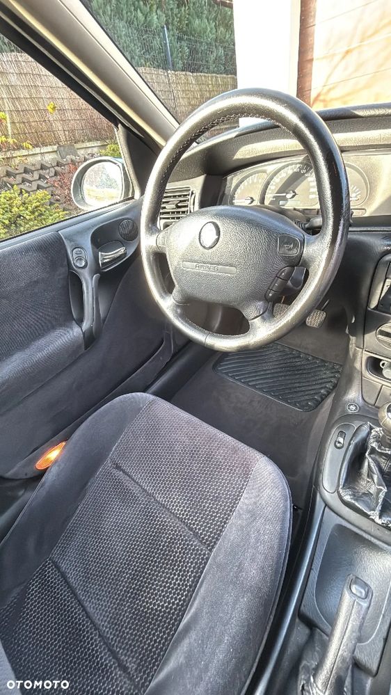 Opel Vectra 1.8 Base - 10