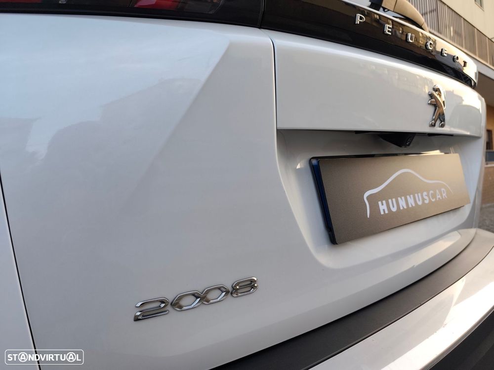 Peugeot 2008 PureTech 130 EAT8 Allure Pack - 32