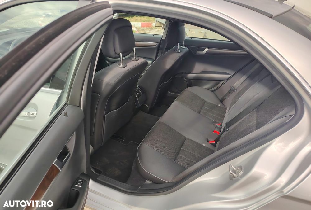 Mercedes-Benz C 180 Avantgarde - 10