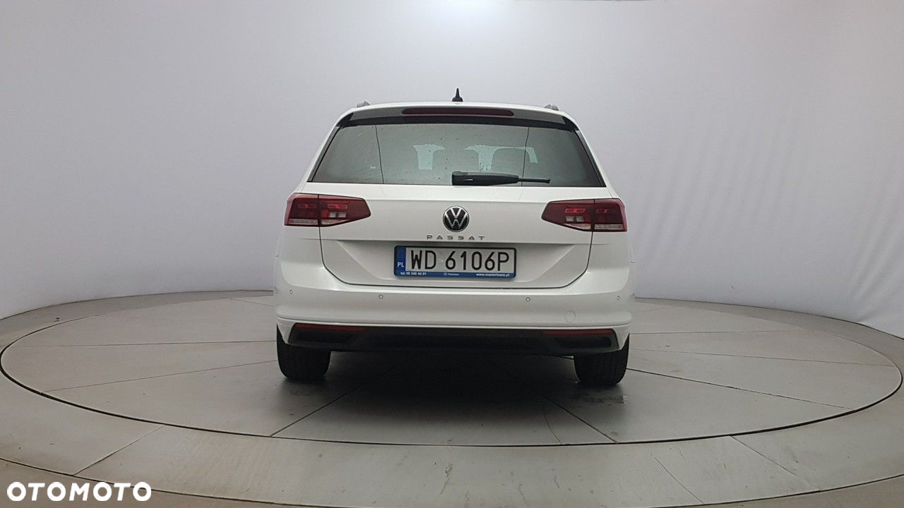 Volkswagen Passat - 6