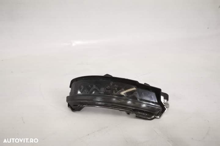 Semnalizare Oglinda Dreapta Originala In Stare Buna  Land Rover  Range - 1