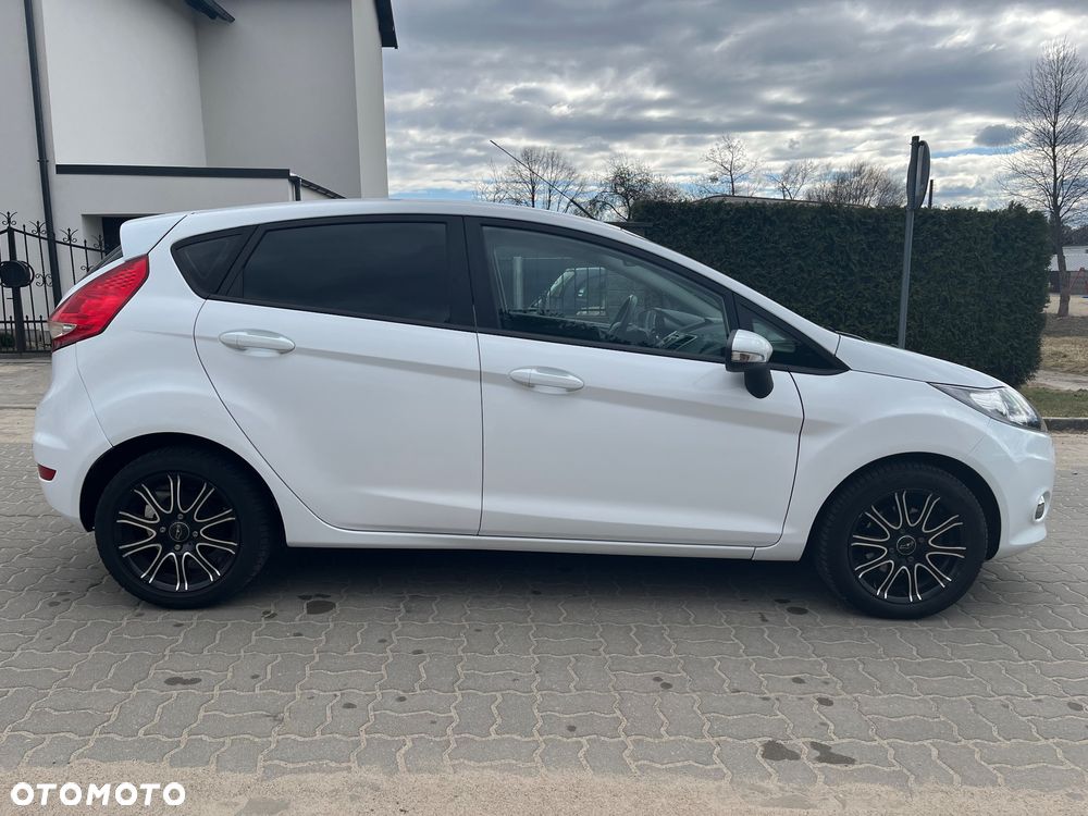 Ford Fiesta 1.25 Champions Edition - 11