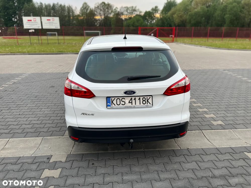 Ford Focus 1.6 Ambiente - 5