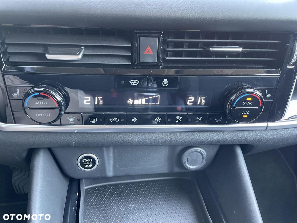 Nissan Qashqai 1.3 DIG-T N-CONNECTA - 22