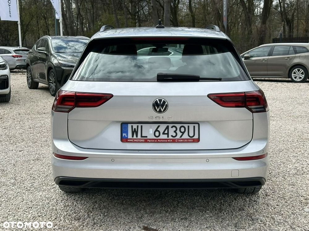 Volkswagen Golf - 6