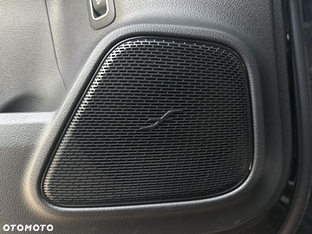 Mercedes-Benz GLA - 19