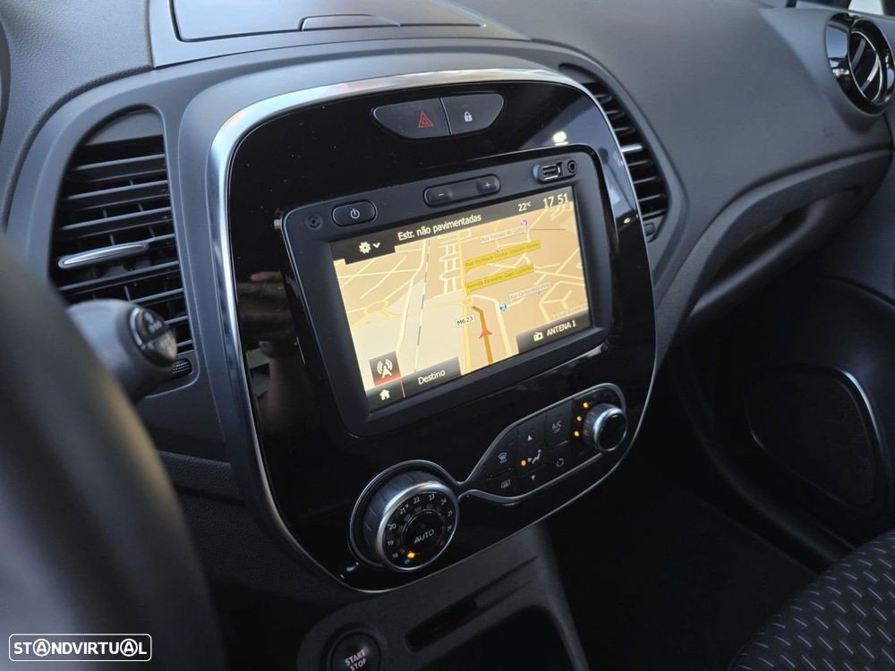 Renault Captur 0.9 TCE Exclusive - 17