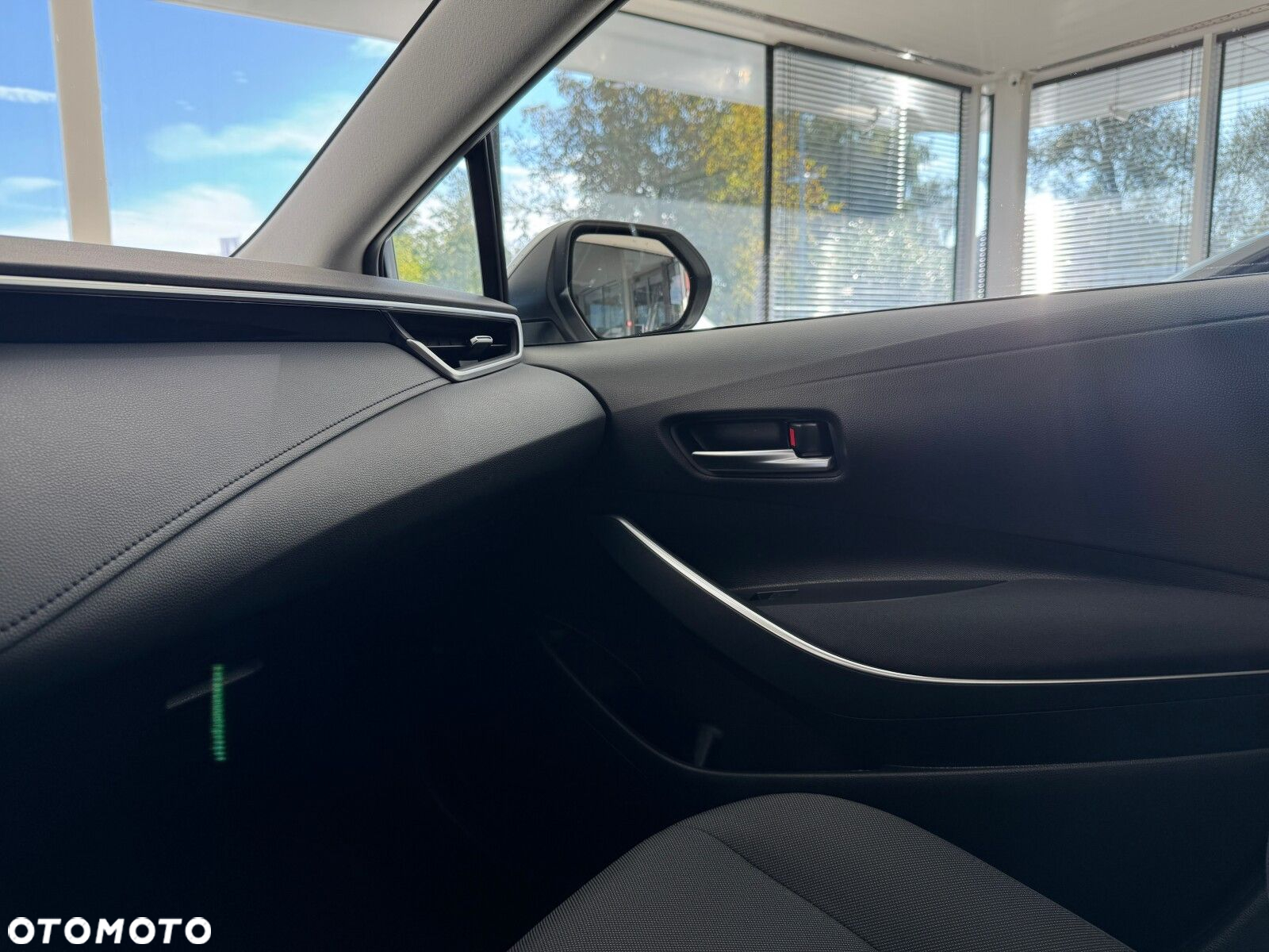 Toyota Corolla 1.5 Comfort - 26