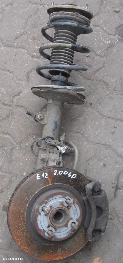 amortyzator sprężyna zwrotnica zacisk COROLLA E12 2.0 D4D - 4