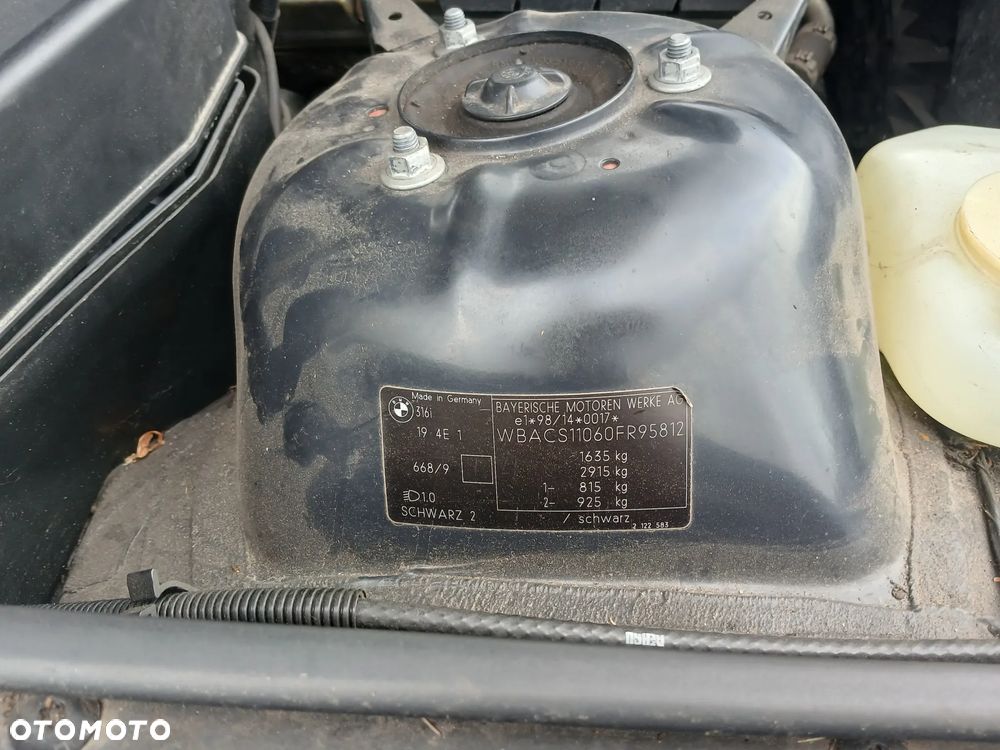 BMW Seria 3 316i - 26