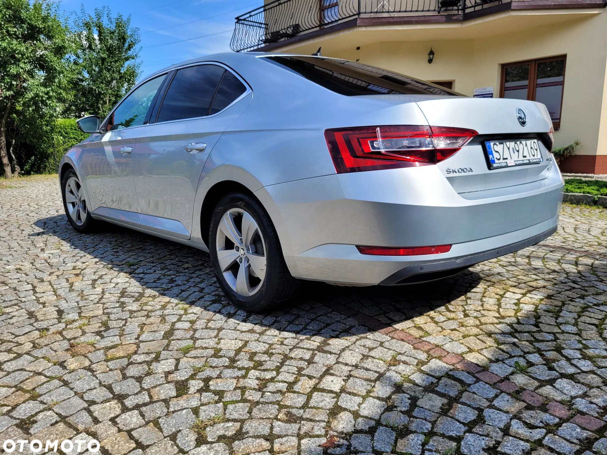 Skoda Superb 2.0 TDI 4x4 Ambition DSG - 2