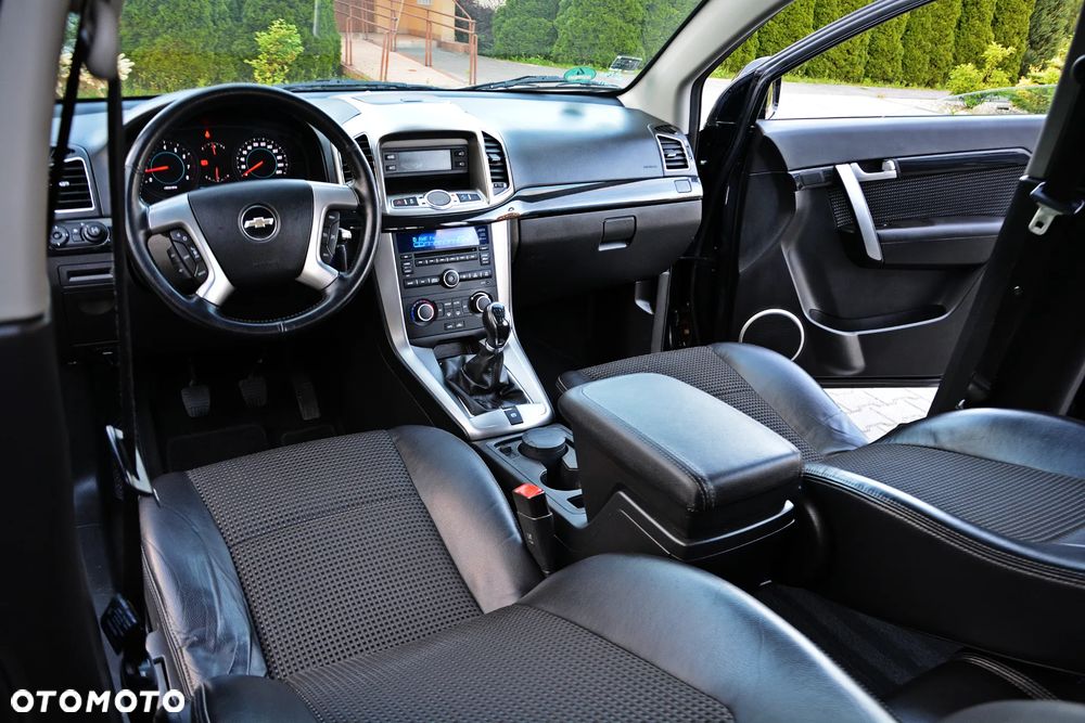 Chevrolet Captiva 2.4 2WD LT - 28