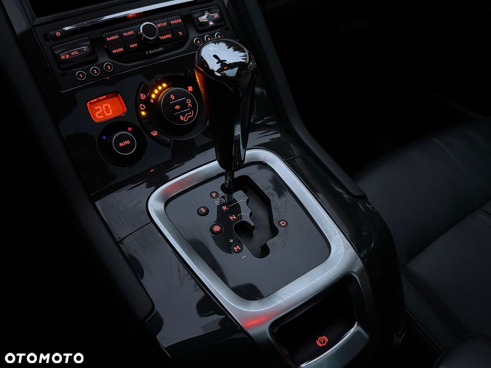 Peugeot 5008 THP 165 EAT6 Stop & Start Allure - 21