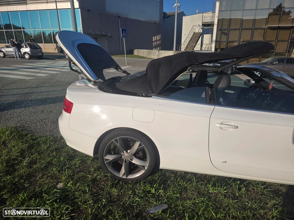 Audi A5 Cabrio 2.0 TDi S-line - 4