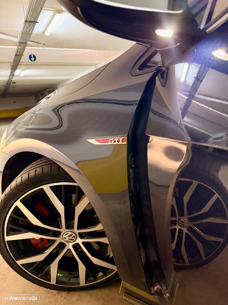 VW Golf GTI Performance BlueMotion - 10