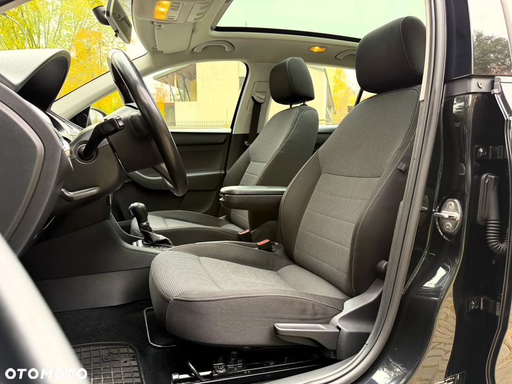 Skoda RAPID 1.4 TSI Edition DSG - 10