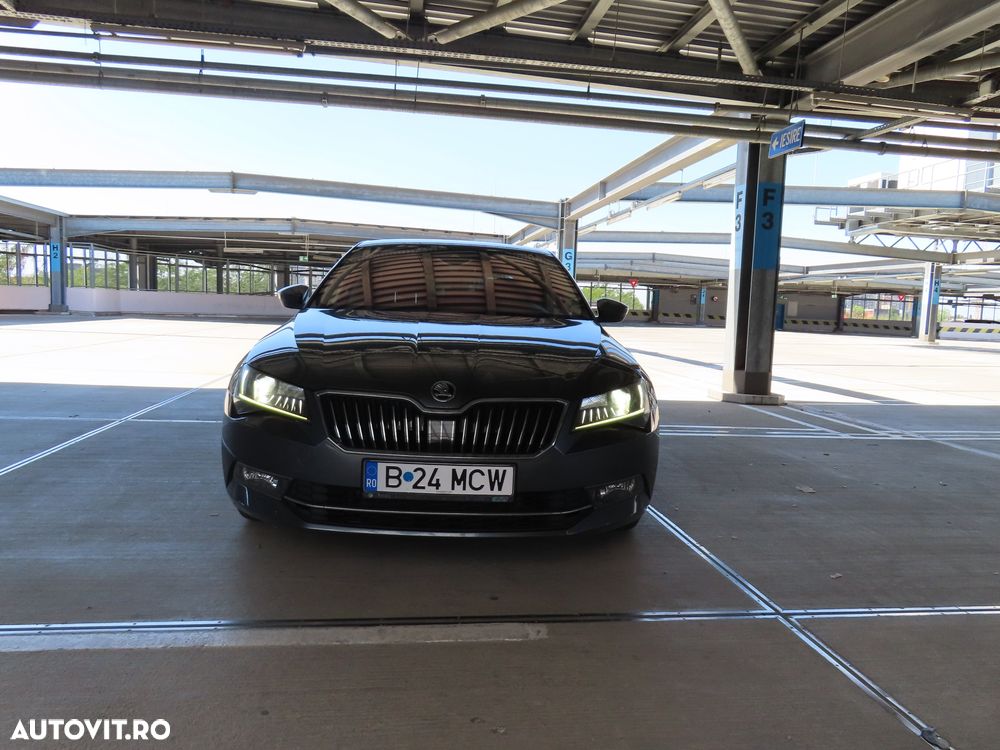 Skoda Superb 2.0 TDI 4X4 DSG Style - 20