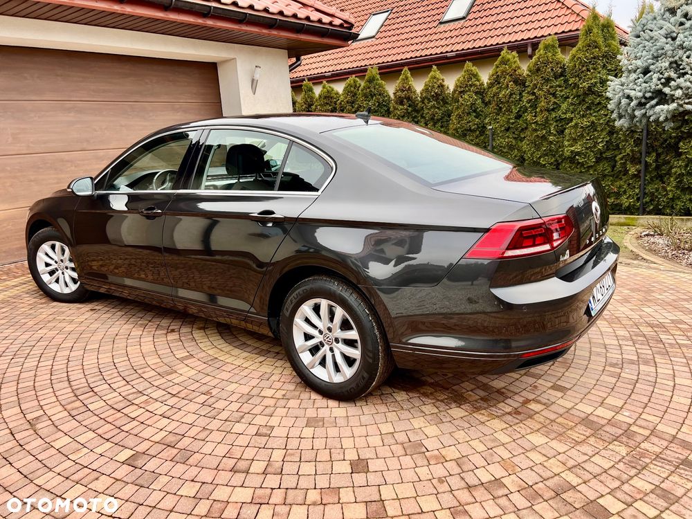 Volkswagen Passat 2.0 TDI EVO Business - 17