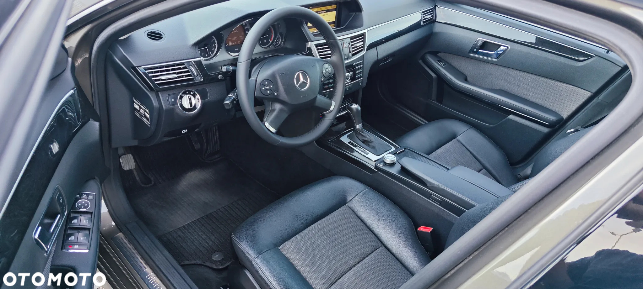 Mercedes-Benz Klasa E 220 T CDI Automatik Avantgarde - 12