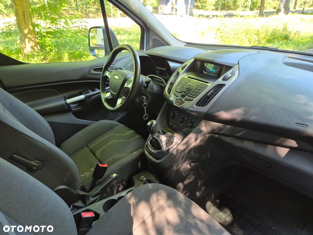 Ford Transit Connect - 15