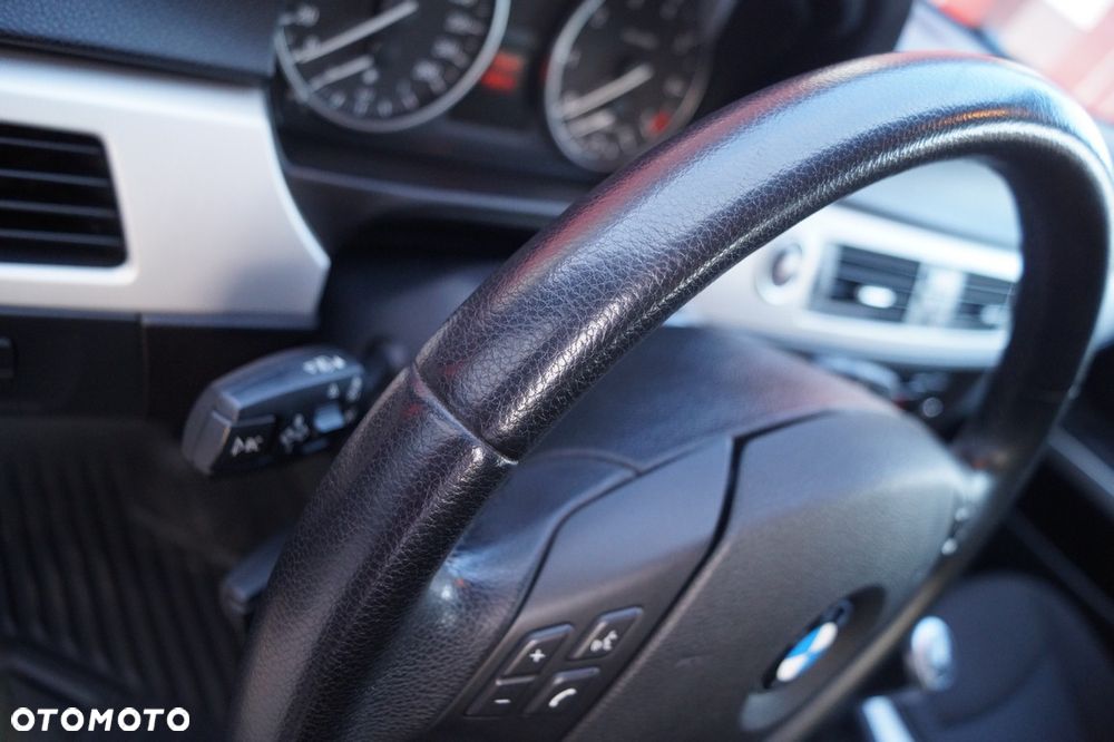 BMW Seria 3 318i Edition Exclusive - 22