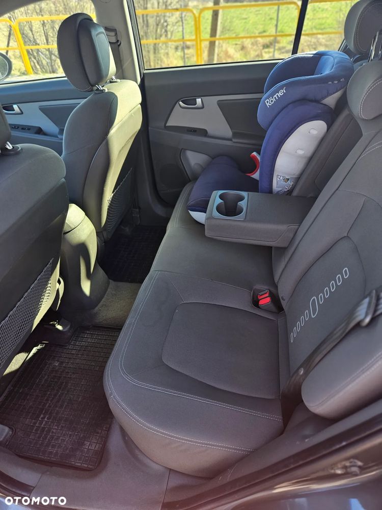 Kia Sportage 1.6 GDI S 2WD - 9