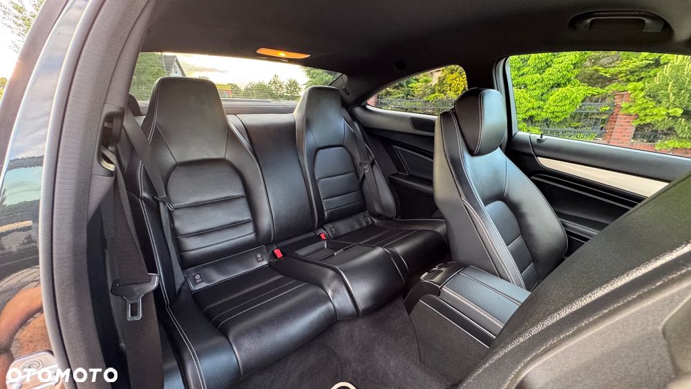 Mercedes-Benz Klasa C 180 BlueEFFICIENCY - 31