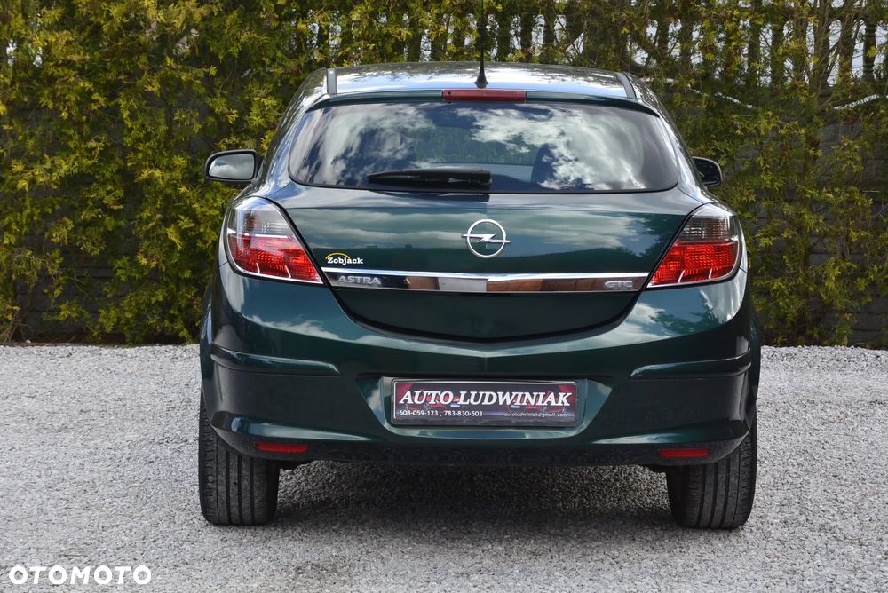 Opel Astra 1.6 Sport - 19