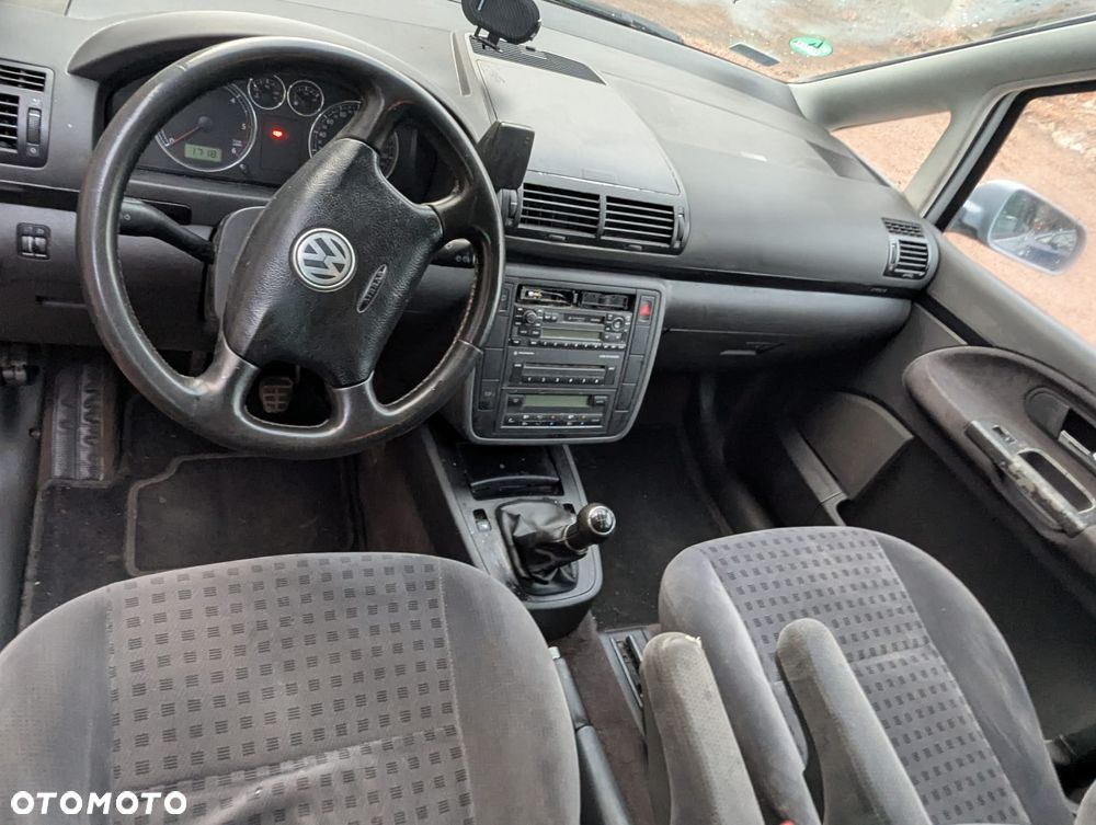 Volkswagen Sharan 1.9 TDI Basis - 5