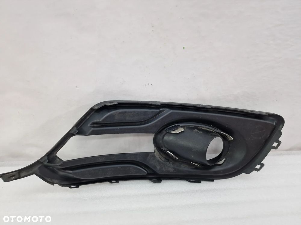 RENAULT MEGANE 3 III LIFT 13- PRAWA KRATKA BOCZNA ZDERZAKA PRZEDNIEGO PRZÓD , NR 261A25882R , NR AUKCJI D/1 - 7